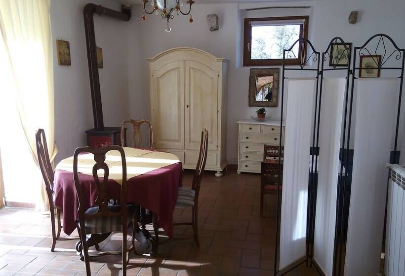 스탠다드 룸, Agriturismo Locanda Del Papa