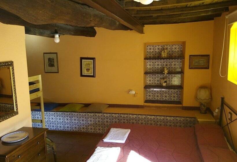 베이직 3인 룸, Agriturismo Locanda Del Papa