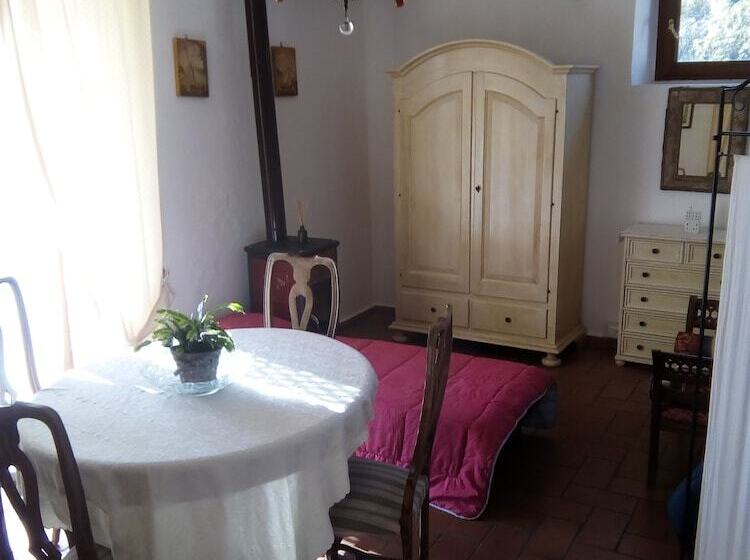 베이직 3인 룸, Agriturismo Locanda Del Papa