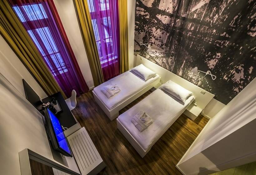 غرفة قياسية, Art Hotel Like