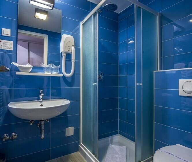 غرفة قياسية, Art Hotel Like