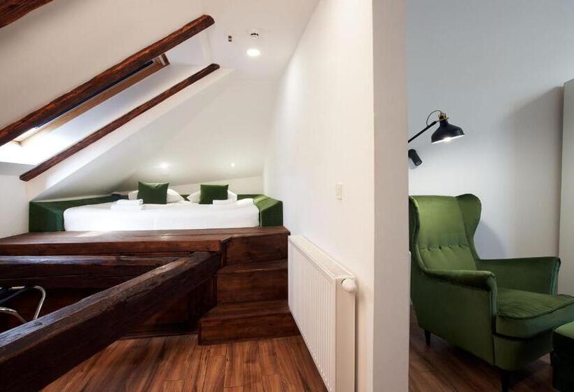 수피리어 룸, Art Hotel Like