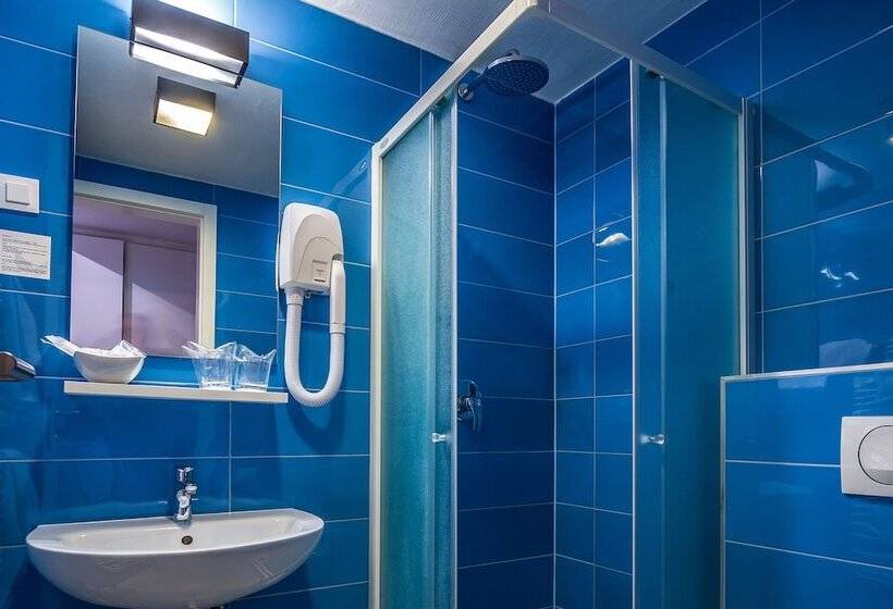 غرفة قياسية, Art Hotel Like