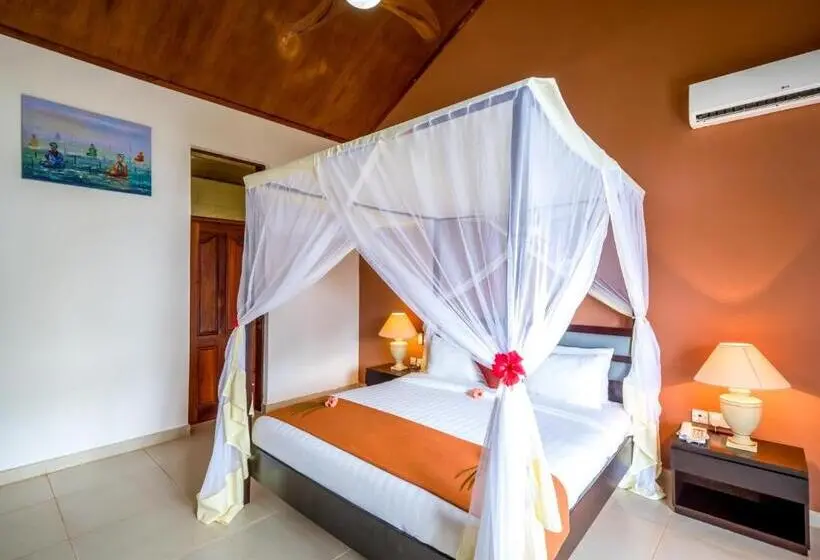 اتاق لوکس با چشم‌انداز دریا, Azao Resort & Spa