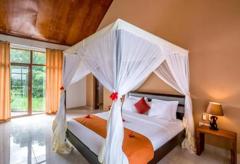 اتاق لوکس با چشم‌انداز استخر, Azao Resort & Spa