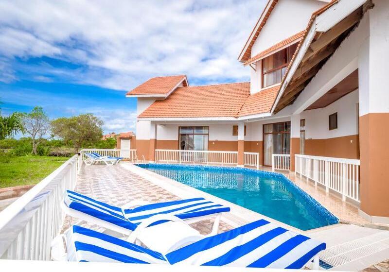 プールの見えるデラックスルーム, Azao Resort & Spa