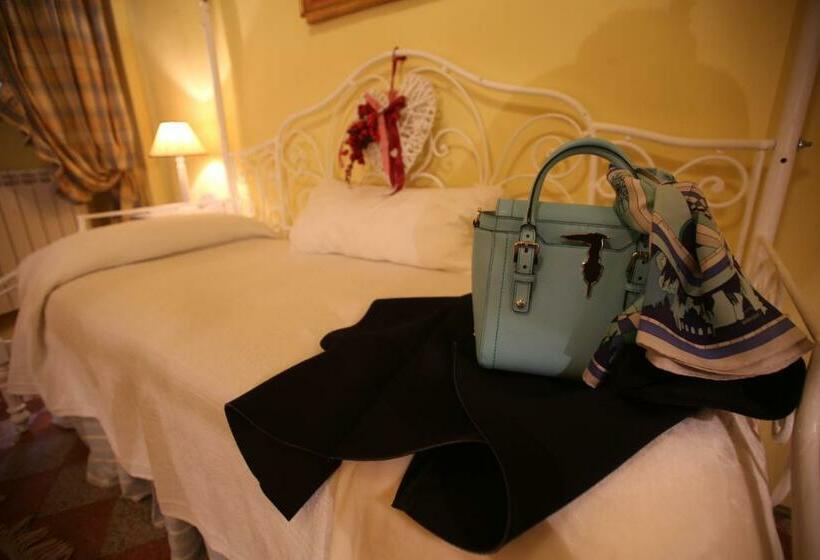 Chambre Triple Standard, B&b Le Aquile