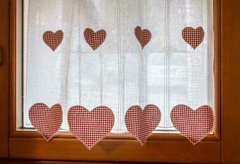 Номер Стандарт Вид на Горы, Le Vieux Noyer   Appartamenti Al Verde Villaggio Di Rumiod