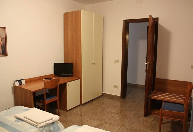 اتاق استاندارد, Bed & Breakfast Spinnaker