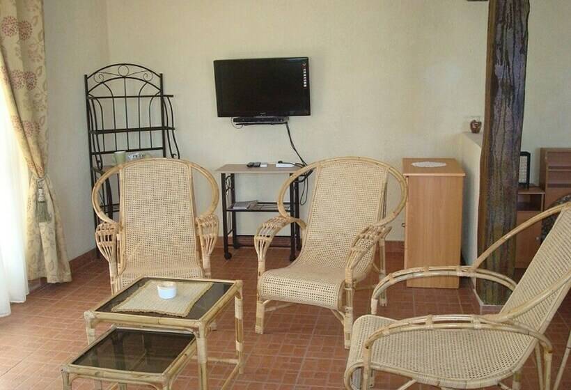 Апартаменты 1 Спальня Вид на Море, Chez Pepe