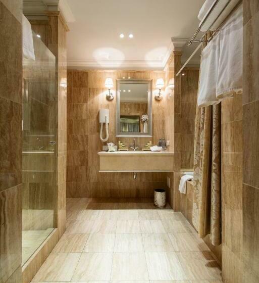 سوییت, Cosmonaut