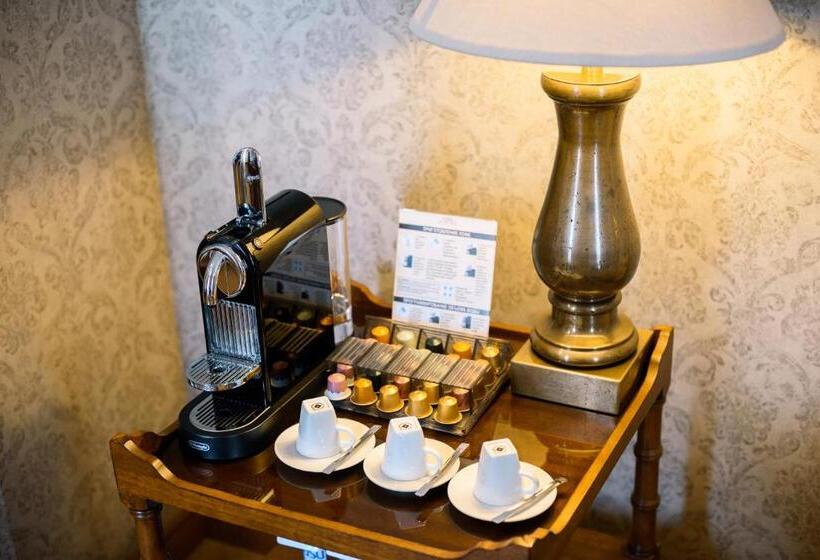 سوییت, Cosmonaut