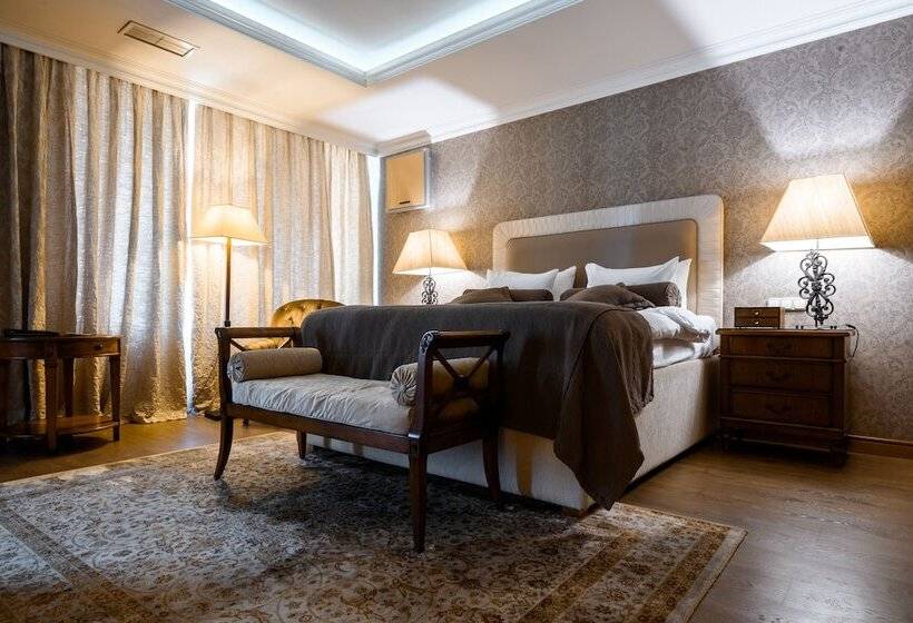 سوییت, Cosmonaut