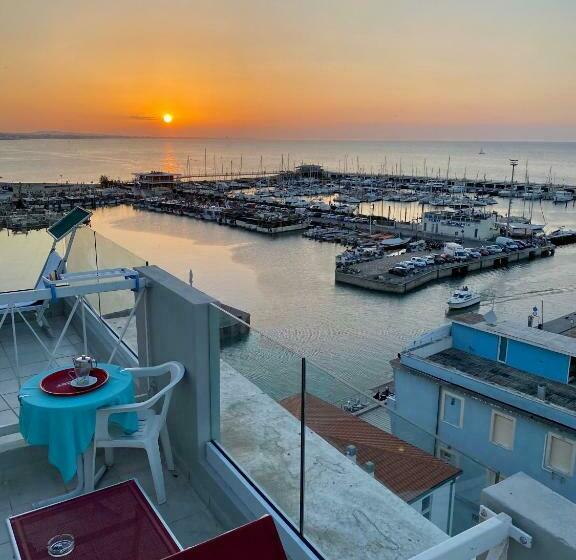 اتاق استاندارد با چشمانداز دریا, Europa