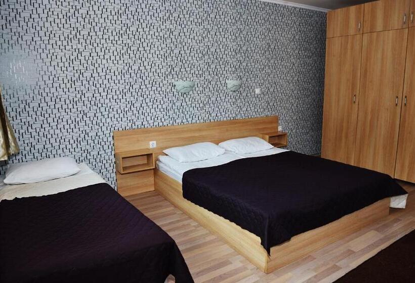 شقة غرفة واحدة, Forest Nook Apart