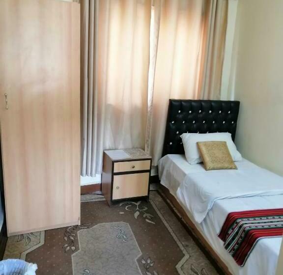 اتاق استاندارد یک نفره, Hamoudah