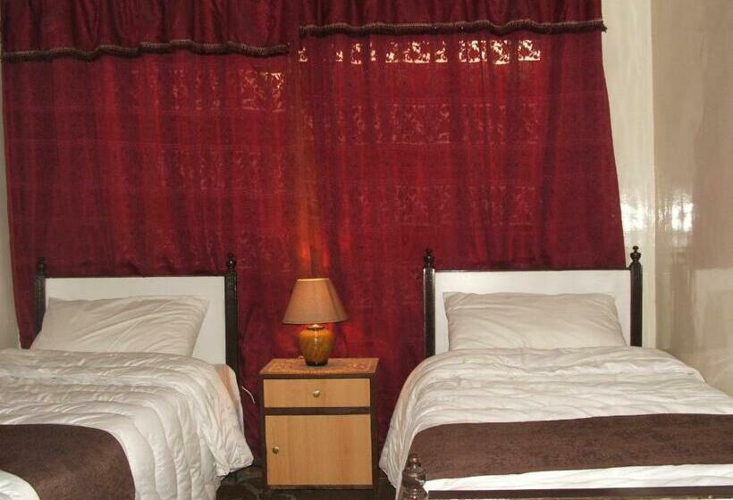 اتاق استاندارد, Hamoudah