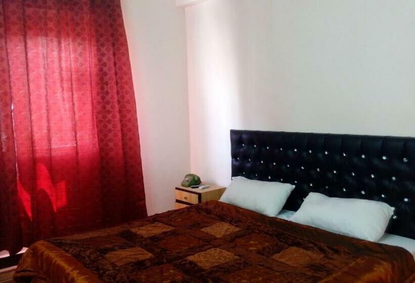 اتاق استاندارد, Hamoudah