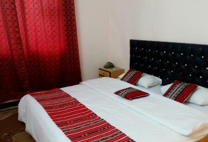 اتاق استاندارد, Hamoudah