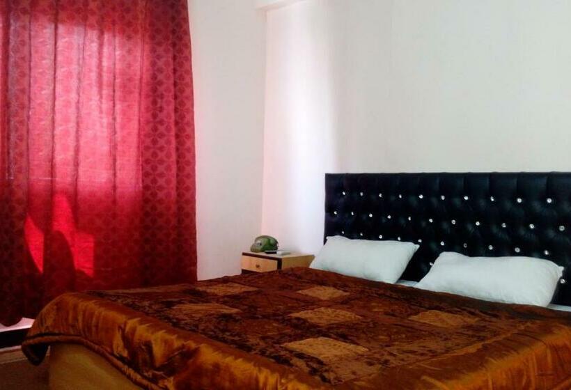 اتاق استاندارد, Hamoudah