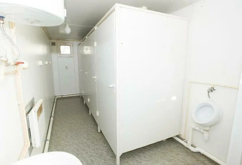 Standard Yhden Hengen Huone Jaettu Kylpyhuone, Hostel Metro