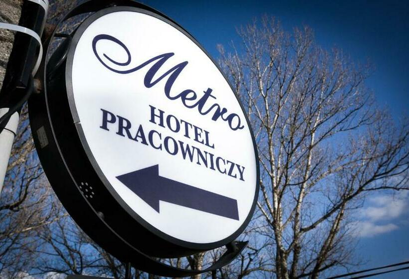 سرير فى غرفة مشتركه, Hostel Metro