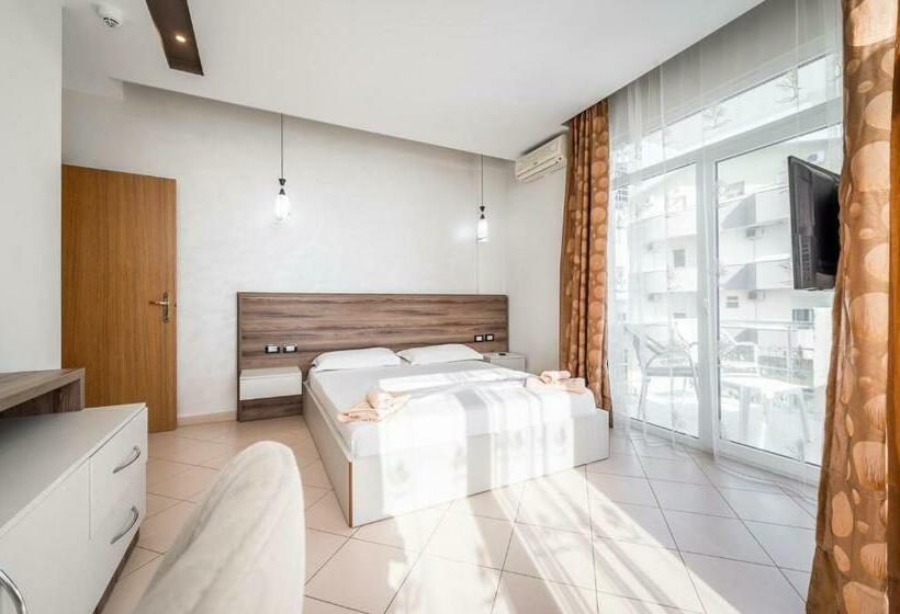 סוויטה דלוקס, Kamomil