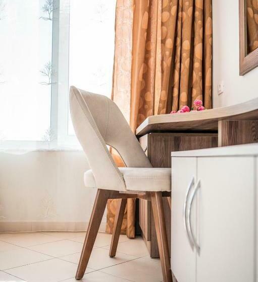 סוויטה דלוקס, Kamomil