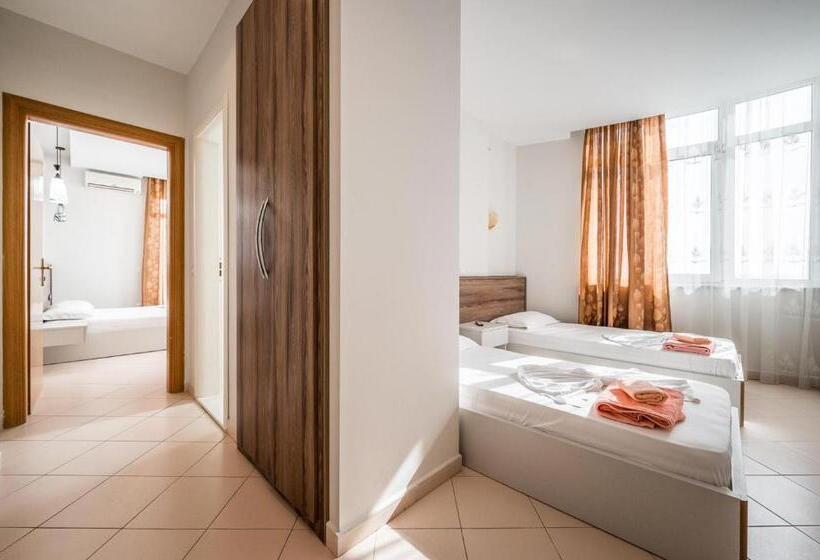 סוויטה דלוקס, Kamomil