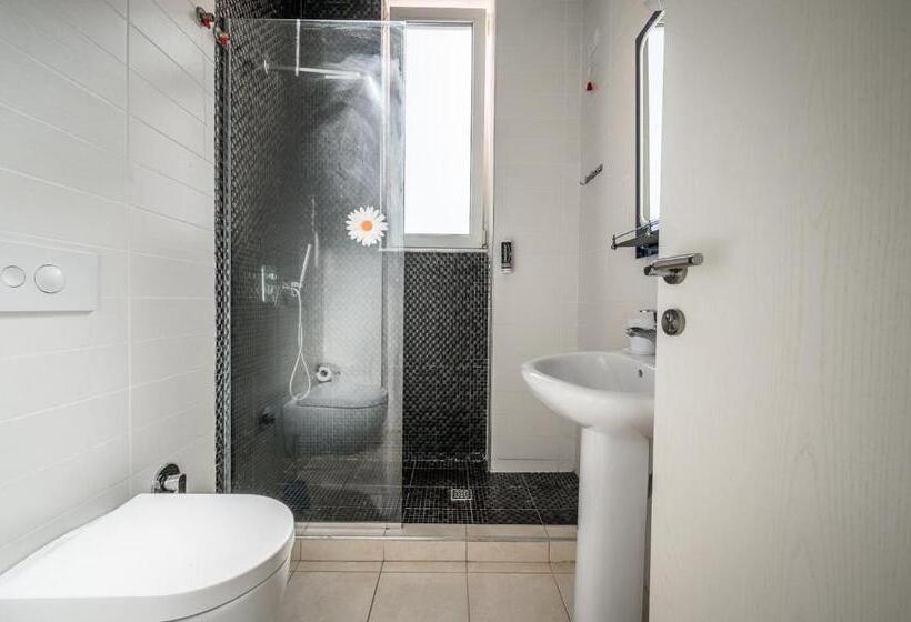 סוויטת ג'וניור, Kamomil