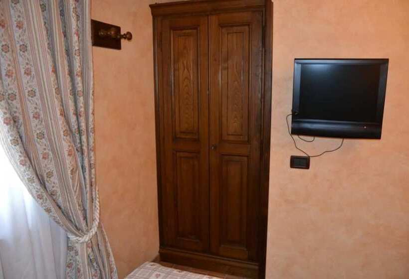 غرفة قياسية ثلاثية, La Piazzetta Rooms & Breakfast