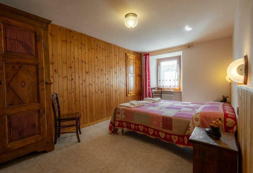 Номер Стандарт Вид на Горы, Le Vieux Noyer   Appartamenti Al Verde Villaggio Di Rumiod