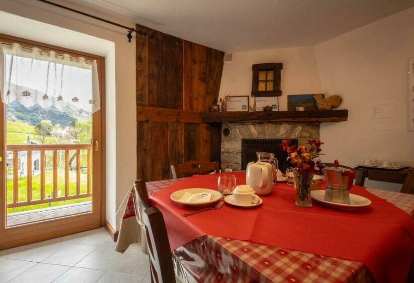 Номер Стандарт Вид на Горы, Le Vieux Noyer   Appartamenti Al Verde Villaggio Di Rumiod