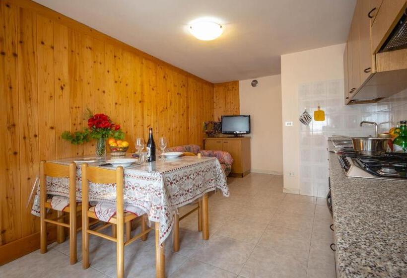 Номер Стандарт Вид на Горы, Le Vieux Noyer   Appartamenti Al Verde Villaggio Di Rumiod