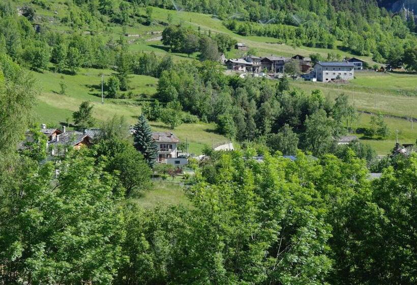 Апартаменты 3 Спальни, Le Vieux Noyer   Appartamenti Al Verde Villaggio Di Rumiod