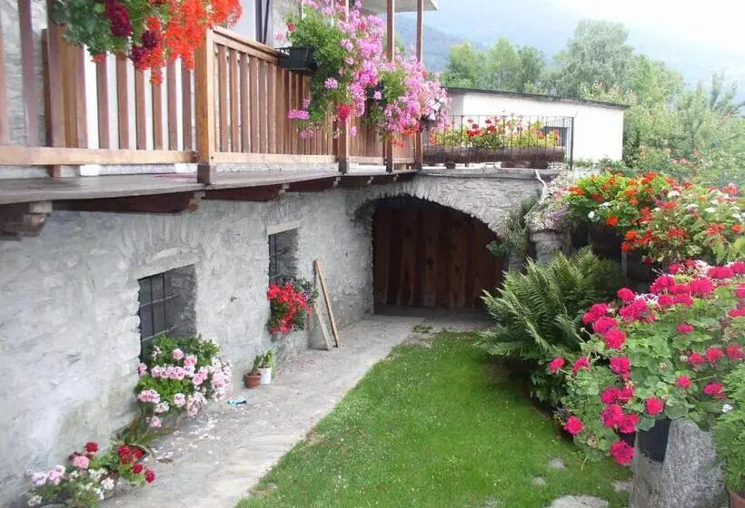 Huoneisto 3 Makuuhuonetta, Le Vieux Noyer   Appartamenti Al Verde Villaggio Di Rumiod