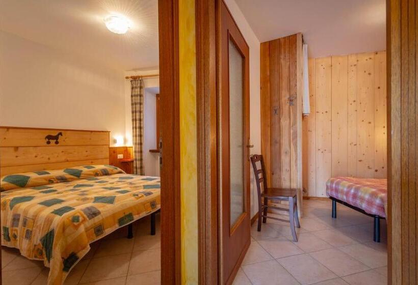 Апартаменты 3 Спальни, Le Vieux Noyer   Appartamenti Al Verde Villaggio Di Rumiod