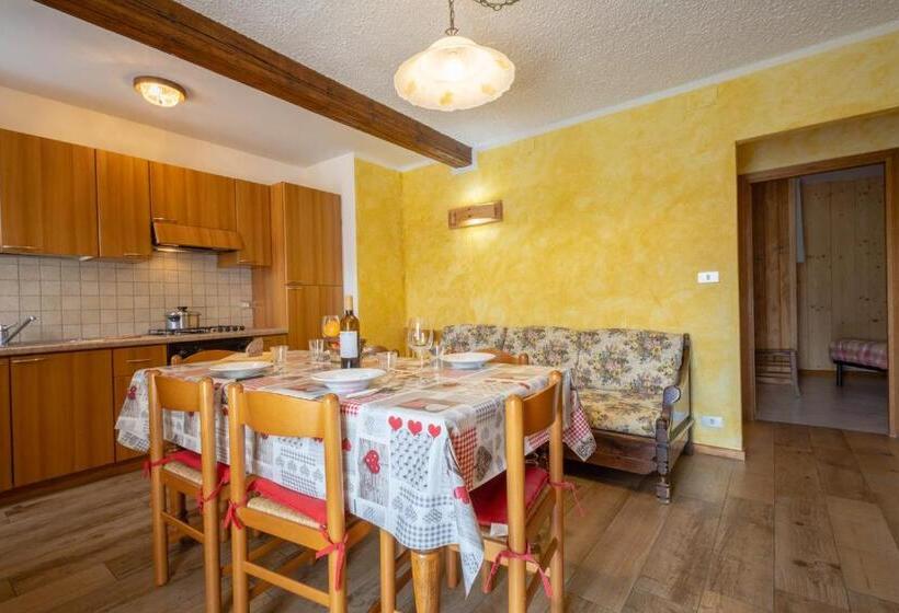 Апартаменты 3 Спальни, Le Vieux Noyer   Appartamenti Al Verde Villaggio Di Rumiod