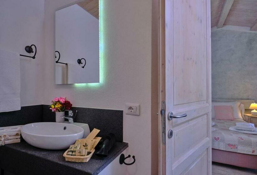 스탠다드 룸 가든 전망, Locanda Murales   Turismo Rurale