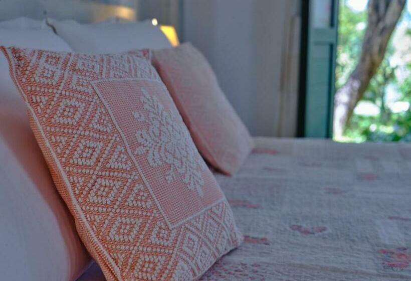 Номер Стандарт Вид на Сад, Locanda Murales Turismo Rurale