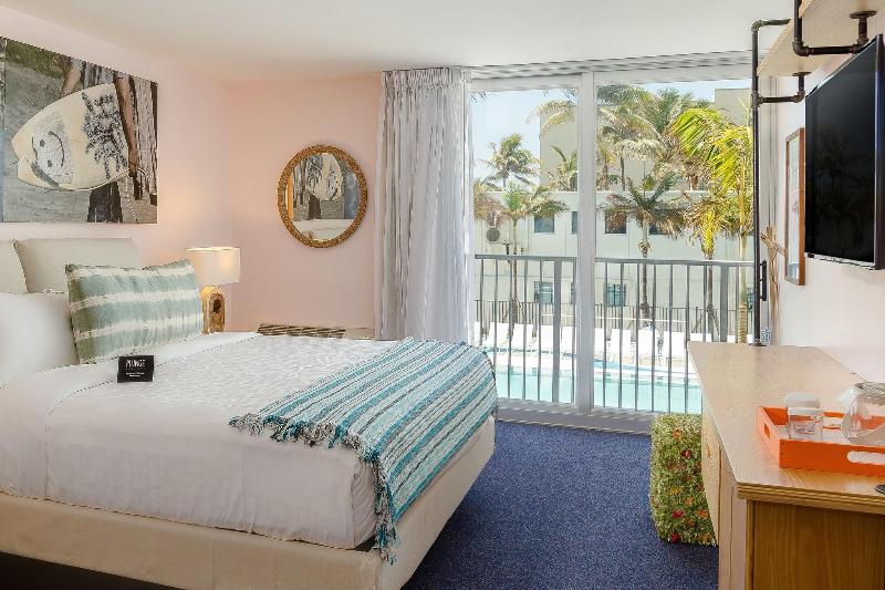 غرفة قياسية, Plunge Beach Resort