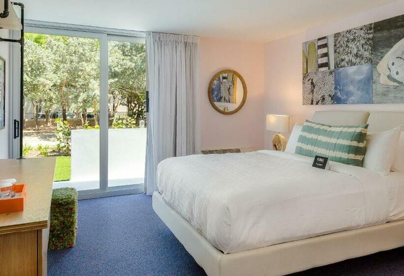 غرفة قياسية, Plunge Beach Resort