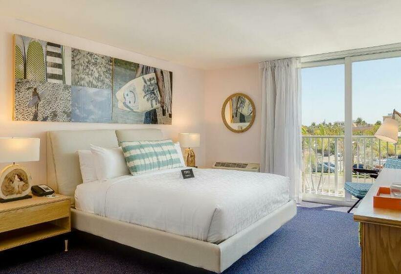 غرفة قياسية, Plunge Beach Resort