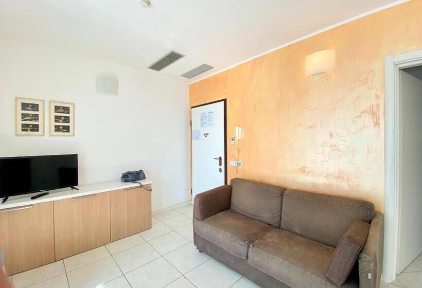 آپارتمان 3 خوابه, Residence Acqua Suite Marina