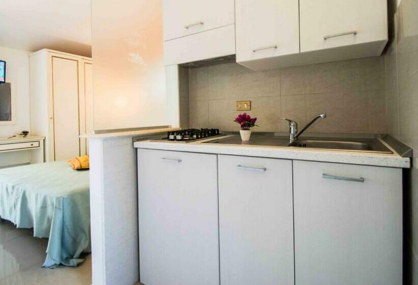 סטודיו סטנדרטי נוף לים, Resort Rocca Di Vadaro