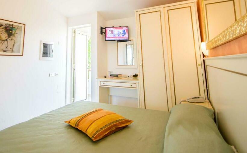 סטודיו סטנדרטי נוף לים, Resort Rocca Di Vadaro