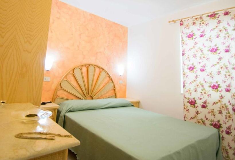 חדר משפחתי, Resort Rocca Di Vadaro