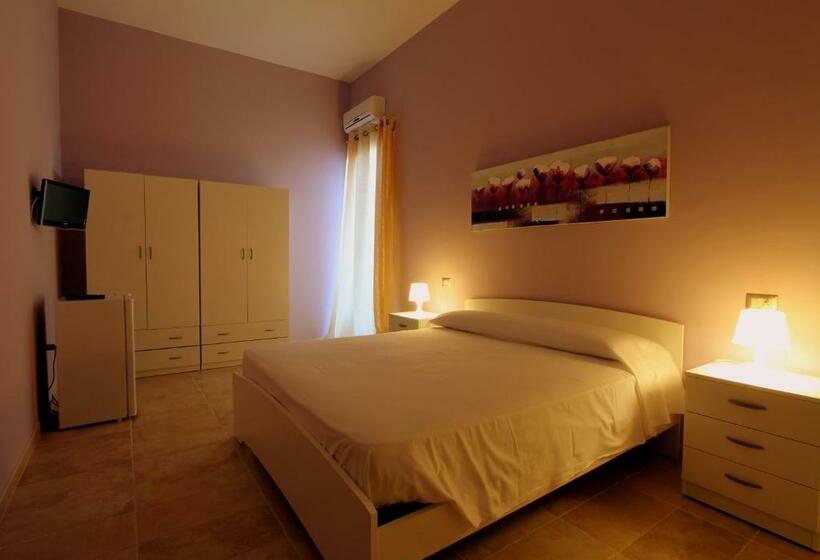 חדר סטנדרט, Salenthouse