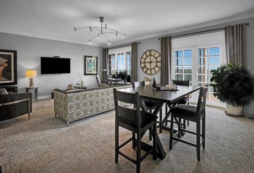 デラックススイート, Somerset A Private Retreat