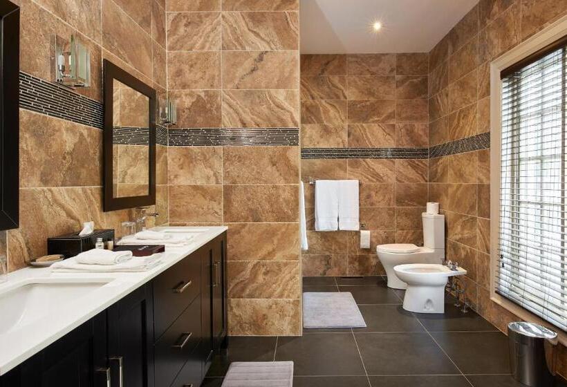 プレミアムスイート, Somerset A Private Retreat